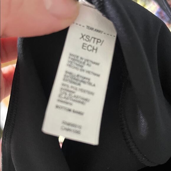 Under Armour Womens Sports Bra Size XS - Picture 7 of 7